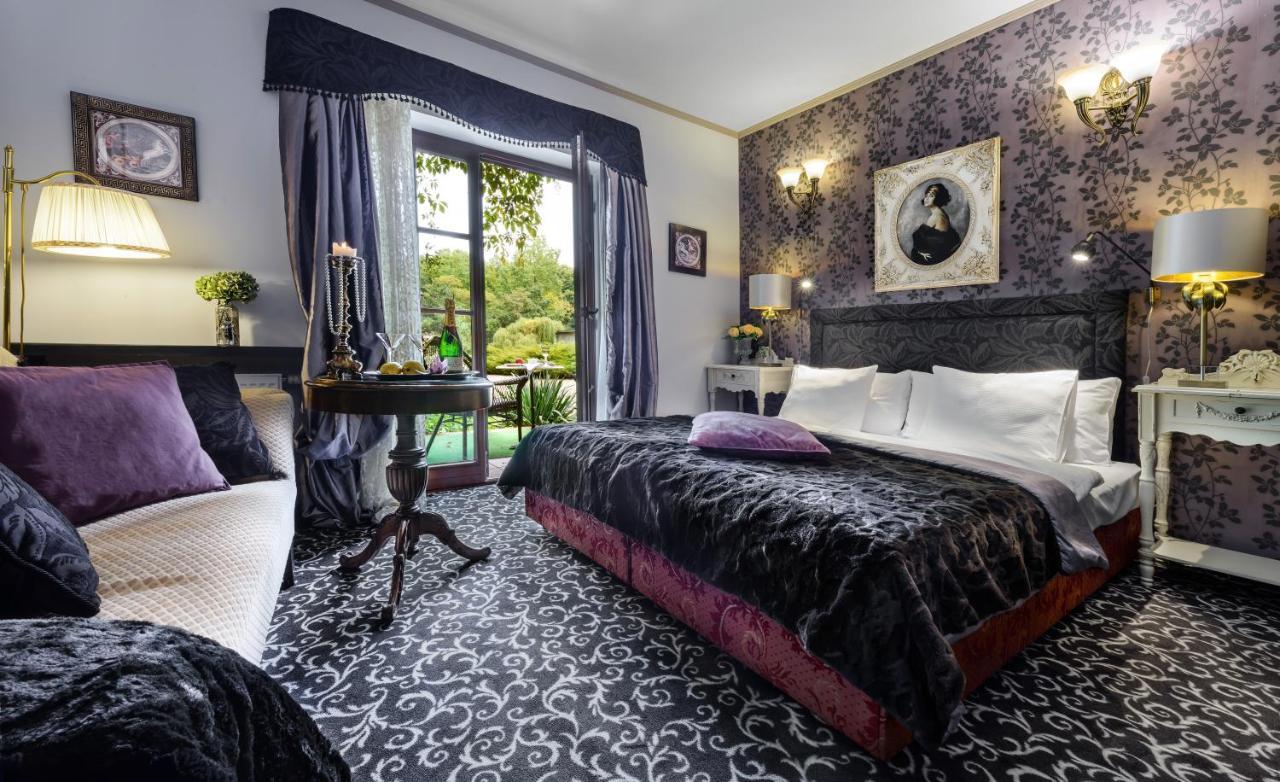 Dwor Giemzow Hotel - Autostrada A1 罗兹 外观 照片